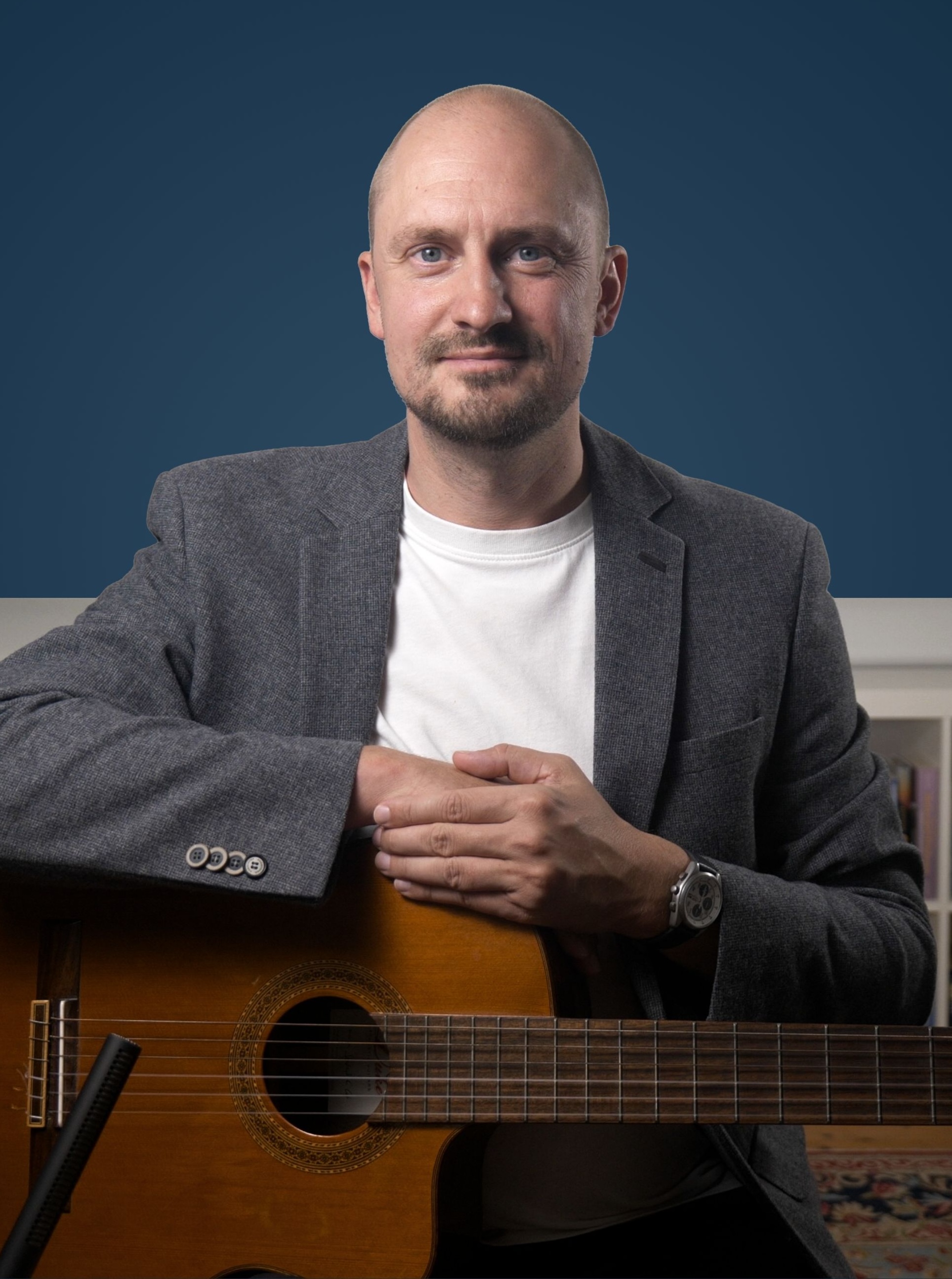 Nils Christian Wedtke mit Gitarre